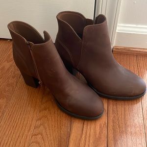 Clarks Verona Trish dark brown ankle boots size 8